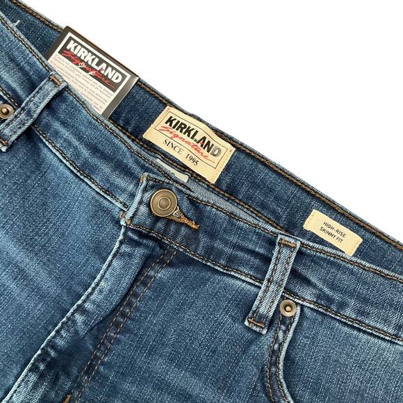 Kirkland Signature Women’s Jeans Stretch Blue Size 16 NWT - Picture 3 of 11